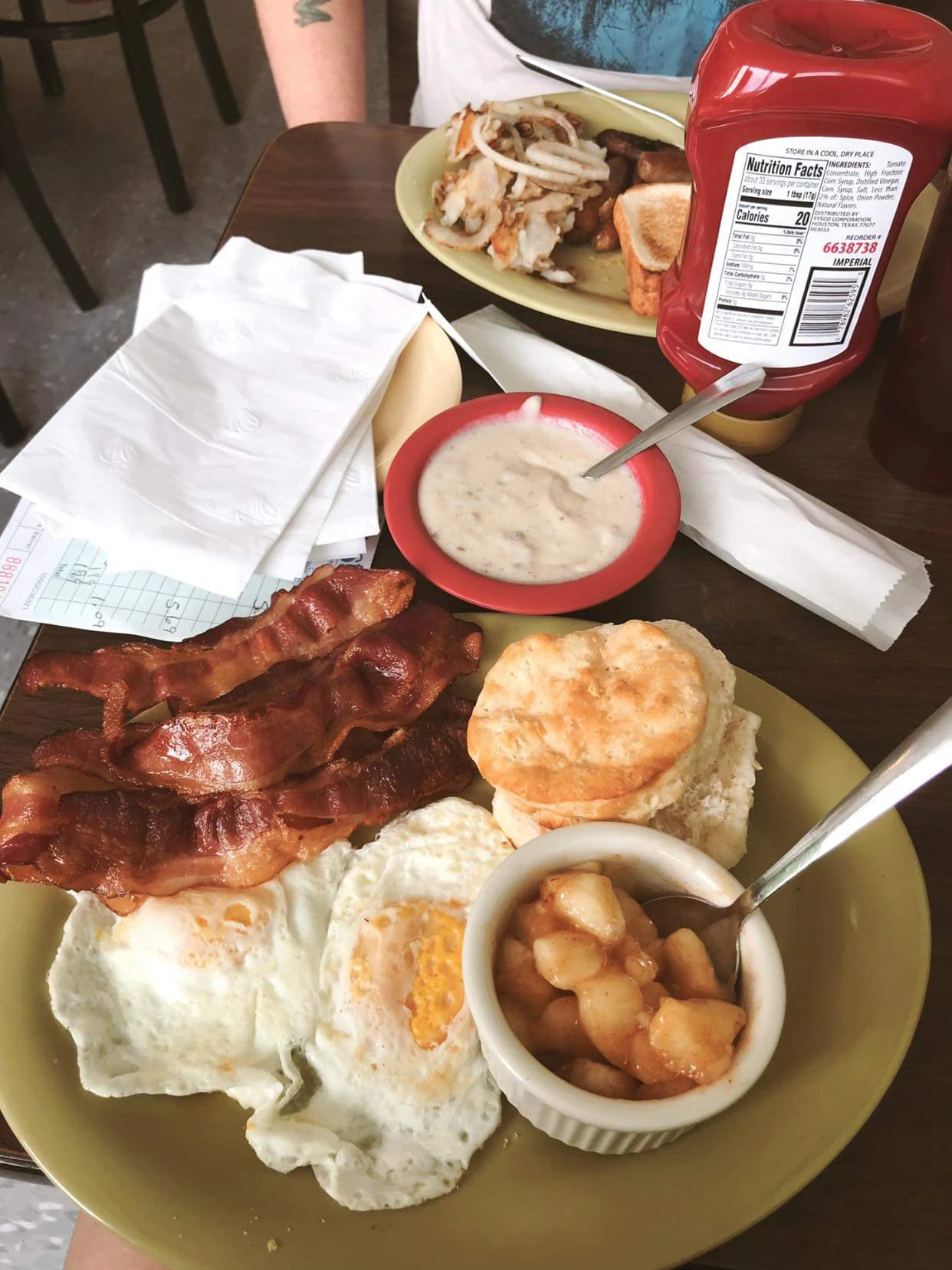 Weasie's Kitchen - Eat & Drink - Dining