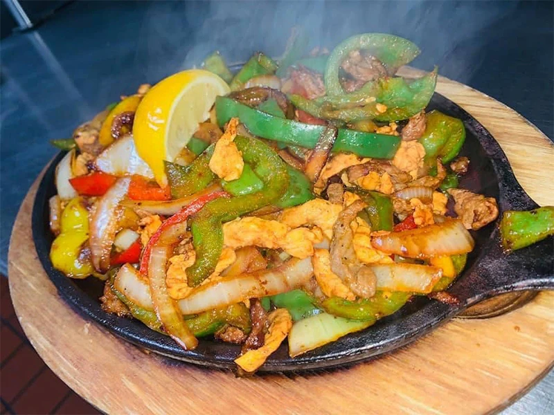 Los Panchos Mexican Restaurant - Eat & Drink - Dining