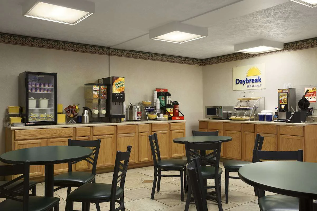 Days Inn by Wyndham Waynesboro - Where to Stay